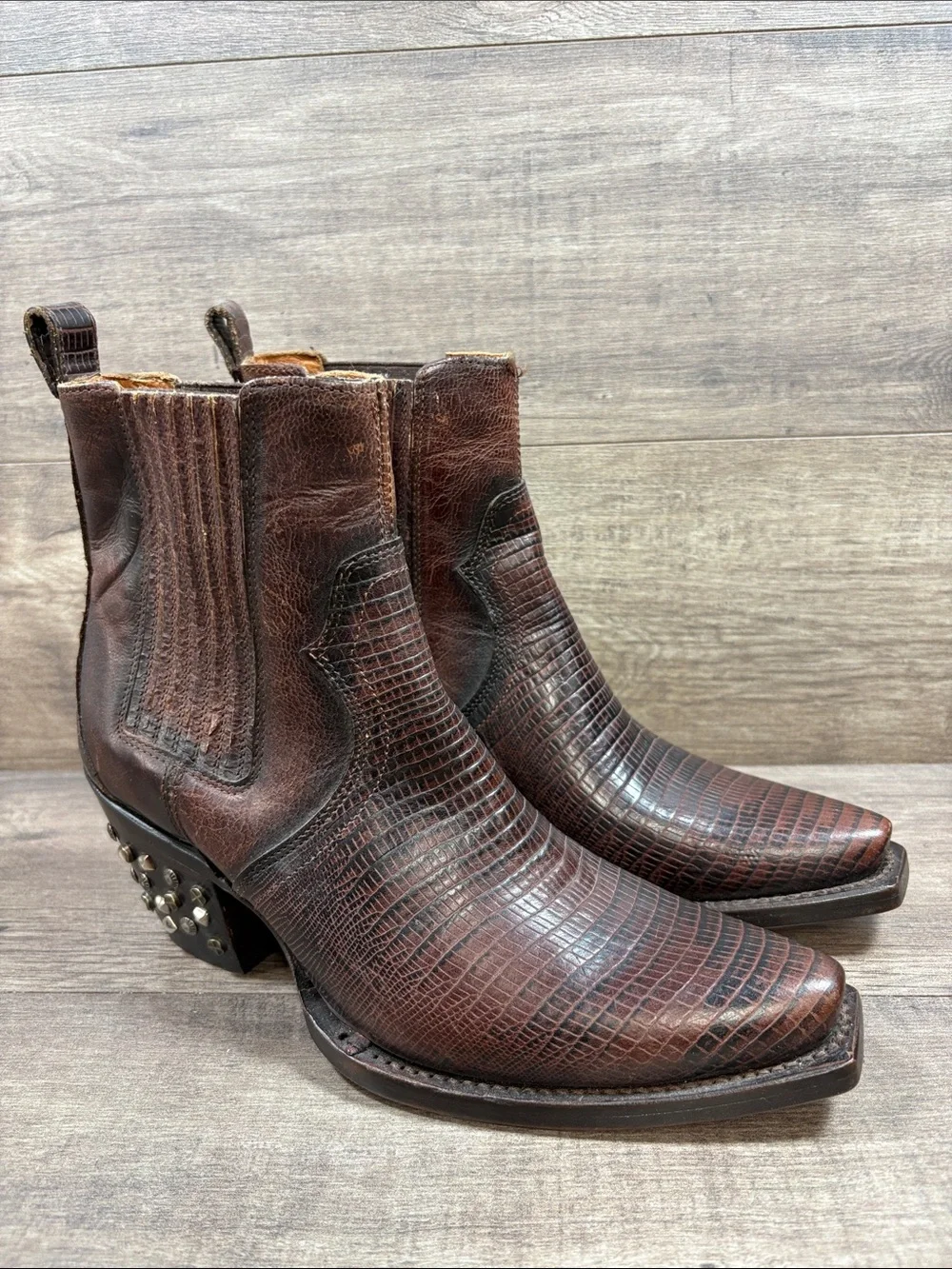 Idyllwind Moxie Western Brown Studded Booties Cowgirl Boots Womens Size 6 B
